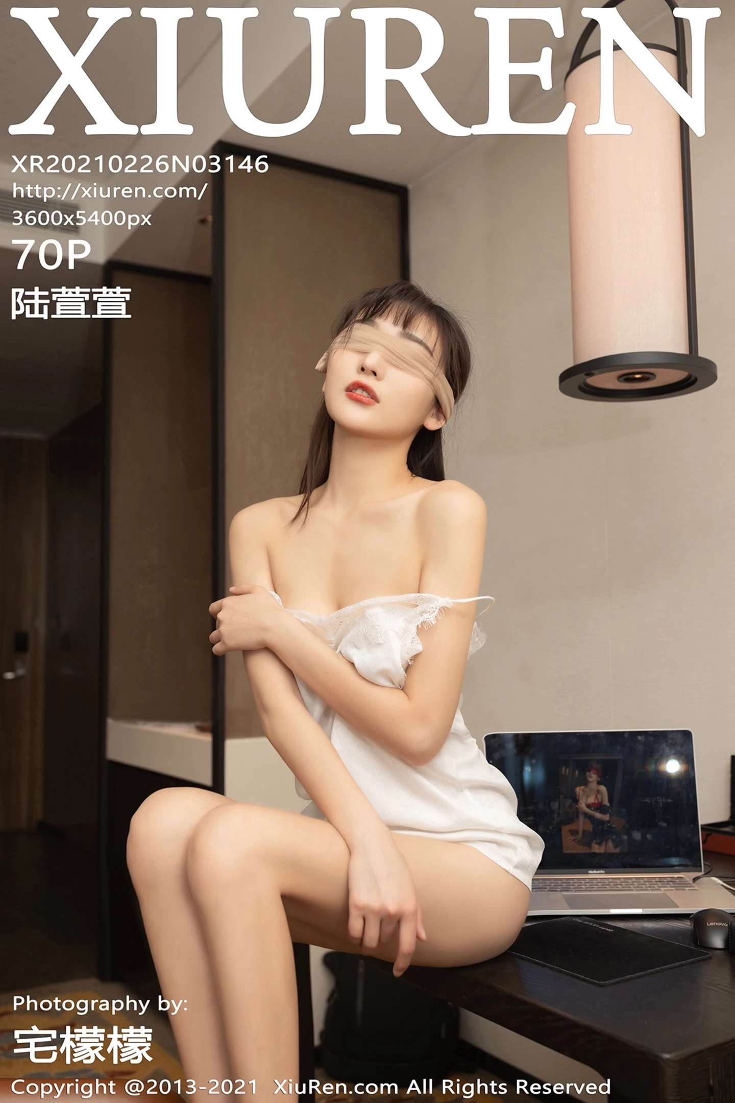 [XiuRen秀人网]No.3146_嫩模陆萱萱秘书遭遇主题脱牛仔裤露无内肉丝裤袜撩人诱惑写真70P-秀人网 - XiuRen.Space